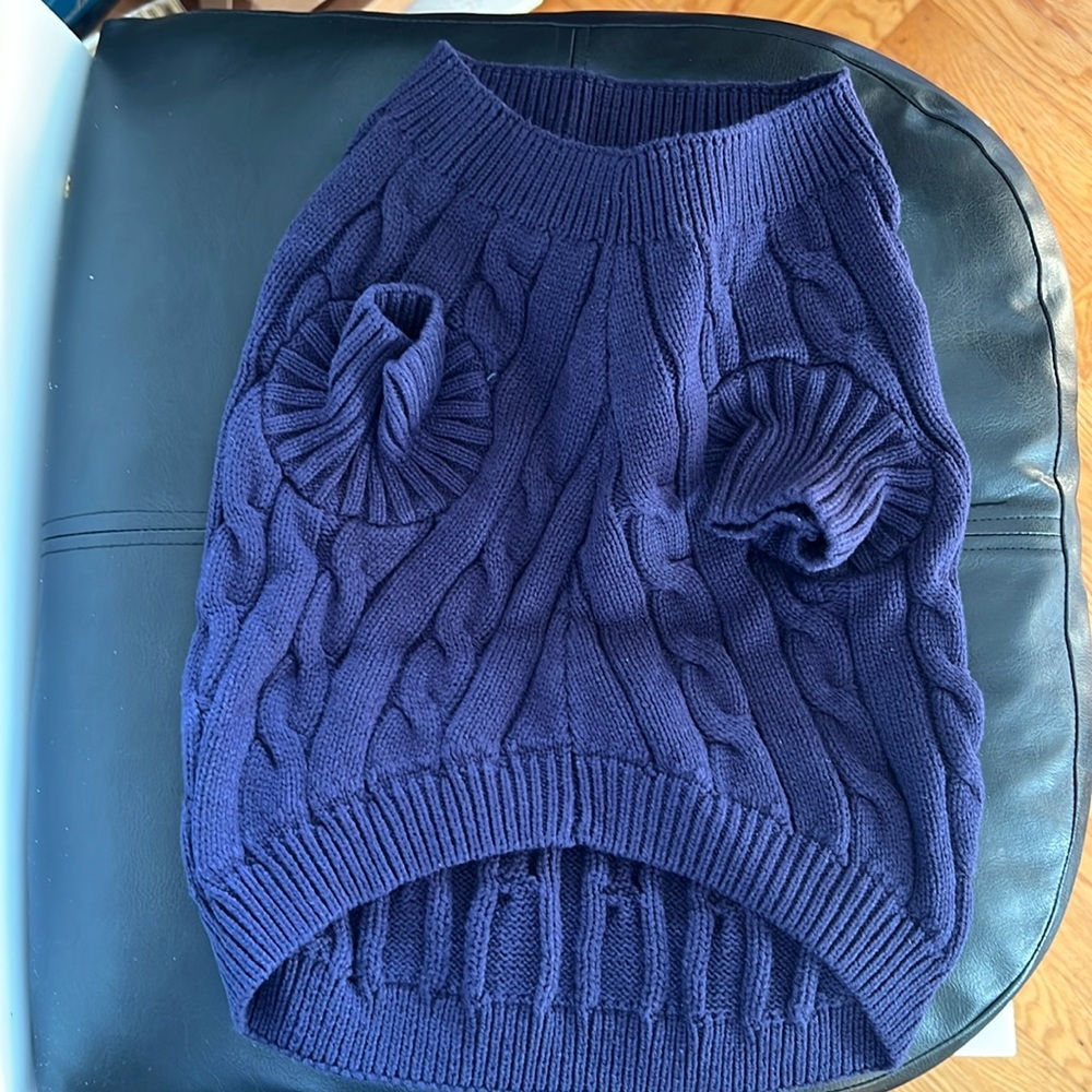 GAP Cableknit Sweater